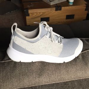Under Armour tennis shoes
